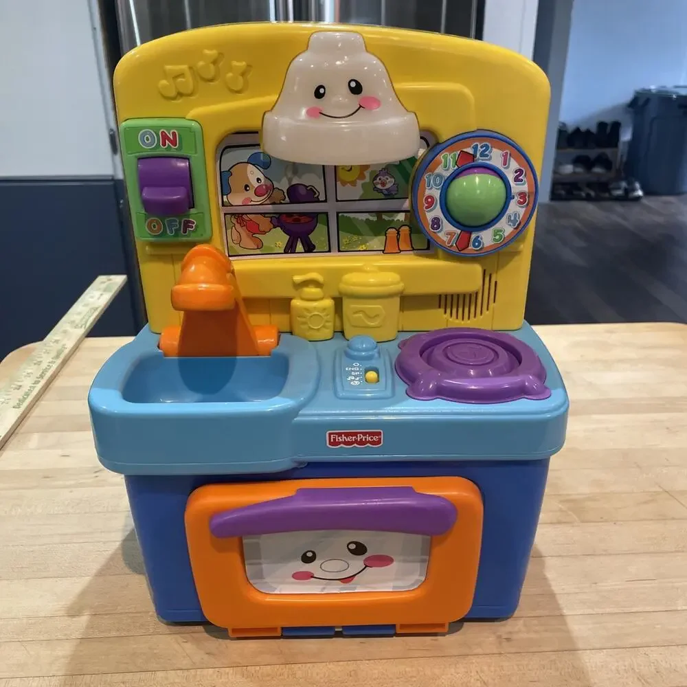Fisher-Price Laugh & Learn Learning Kitchen T4272 2010 English Spanish Tested